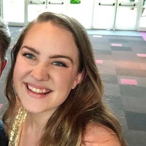 Meet your Posher, Rebecca